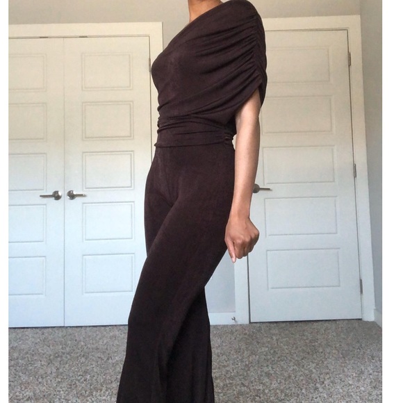 One Shoulder Drape Jumpsuit - Picture 11 of 13